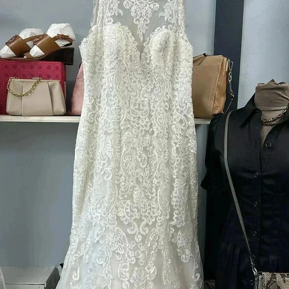 MORI LEE KRISTA Style: 8205 SIZE 12 in ivory - Picture 5 of 8